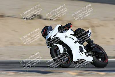 media/Nov-16-2025-Race Pace (Sun) [[8c5fa54630]]/Non Verified Riders (1st 20 Minutes)/2-Turn 10 (1010am)/